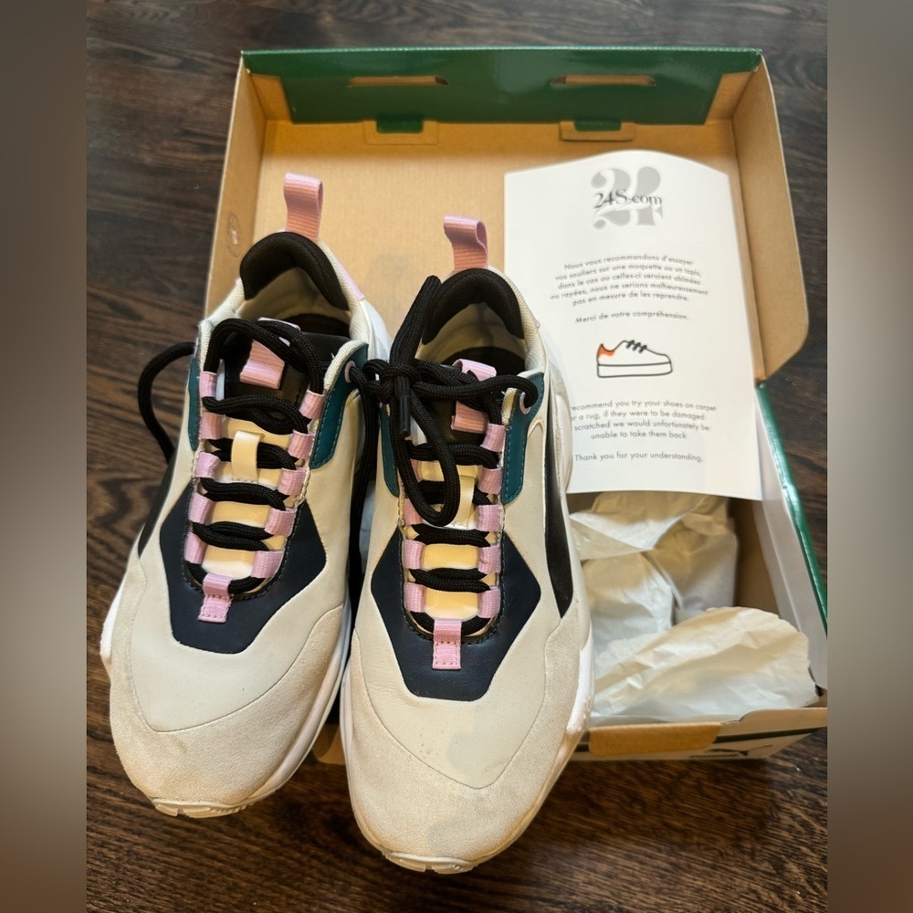 Puma Thunder Rive Gauche Womens
Synthetic Lace Up Trainers 369452 01 - Picture 14 of 16
